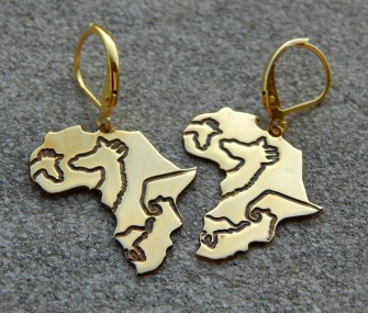 Africa with animal earrings (code OR.AG.84)