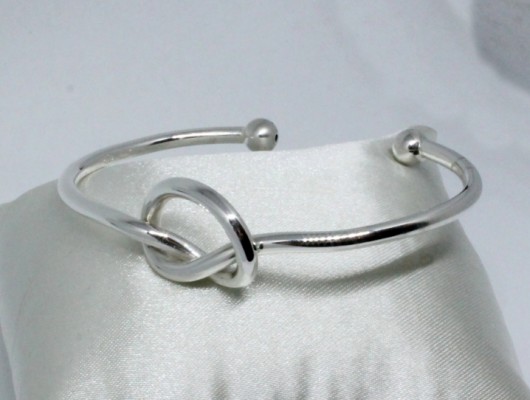 SILVER BRACELET WITH SIMPLE KNOT (CODE BR.AG.32)